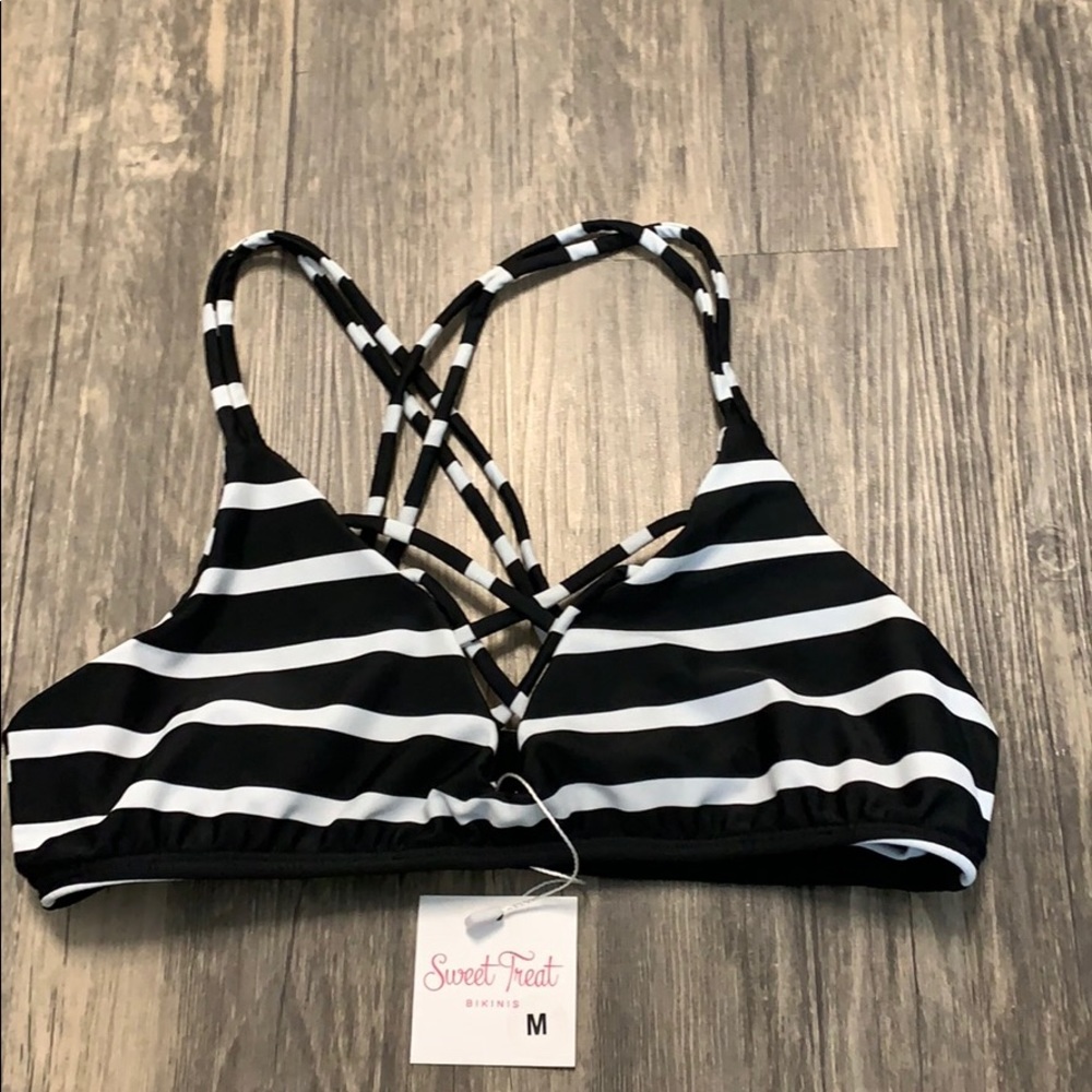 NWT Sweet Treat Bikinis black/white top M